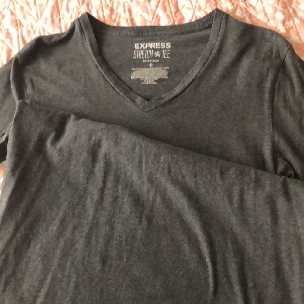 Express. Gray t-shirt
